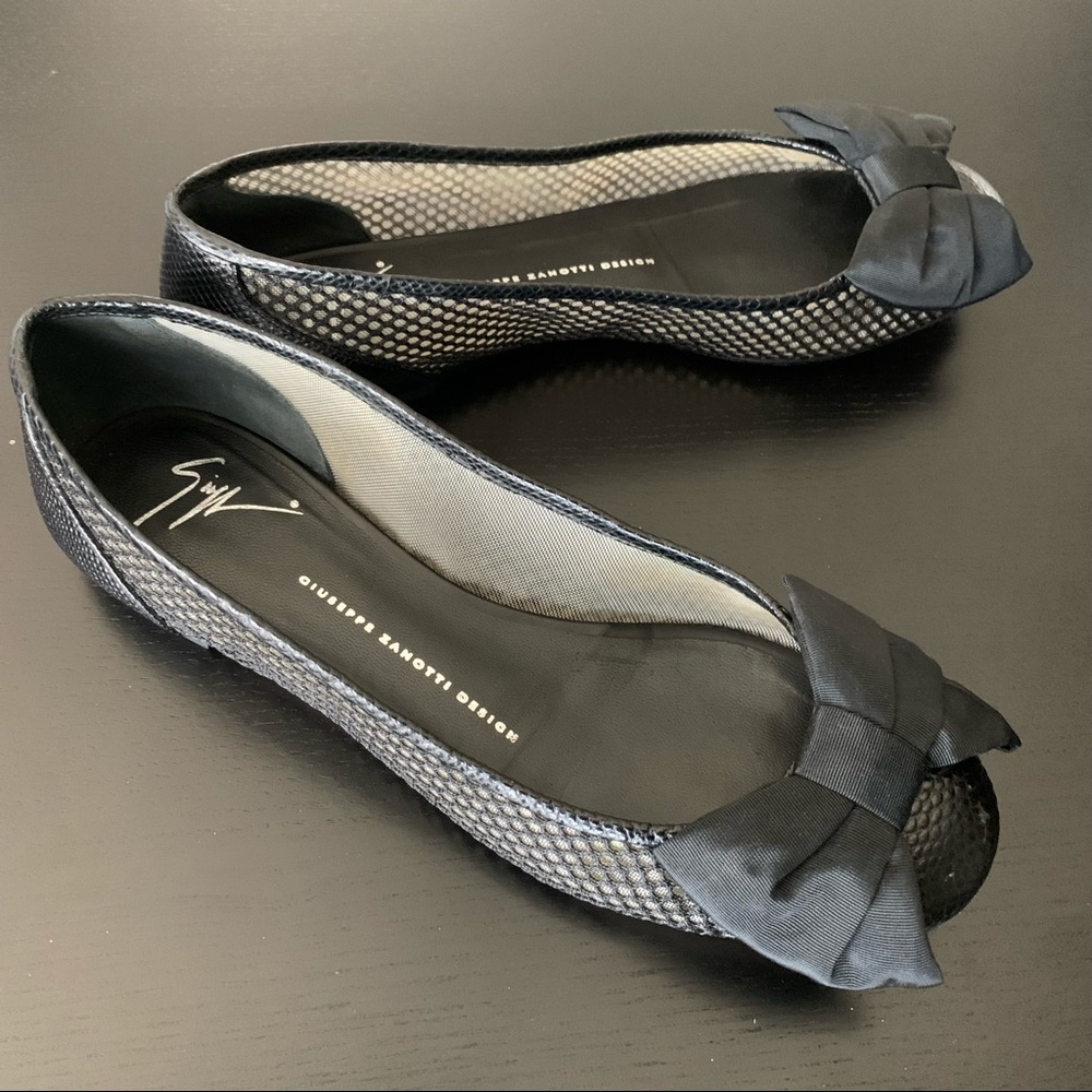 Giuseppe Zanotti Black Flats with Sleek Bow Detail size 8 - Picture 1 of 12